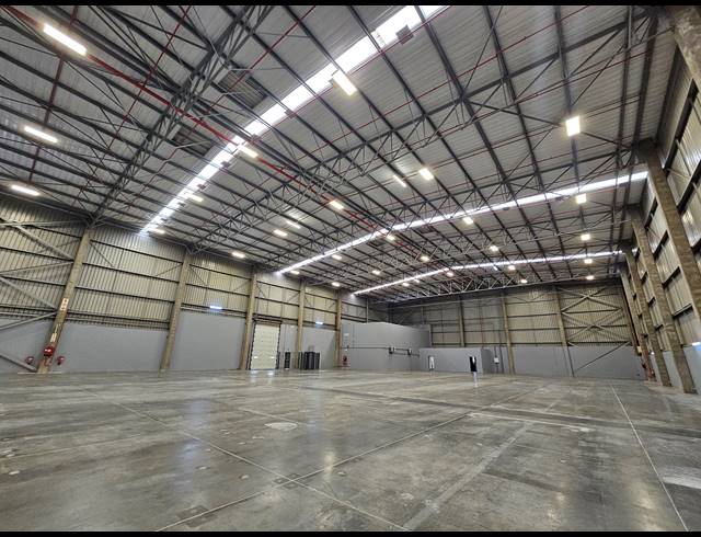 3,280M² WAREHOUSE TO LET IN LINBRO PARK